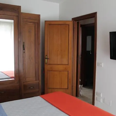 Super Fast Optical Fiber And Private Parking Apartment Viareggio