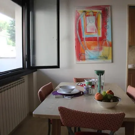 Super Fast Optical Fiber And Private Parking Apartment