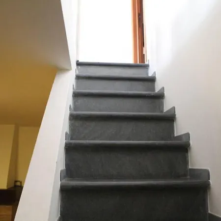 Super Fast Optical Fiber And Private Parking Apartment
