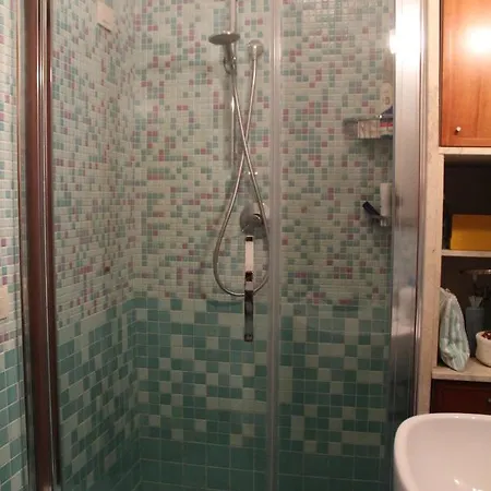 Super Fast Optical Fiber And Private Parking Apartment *
