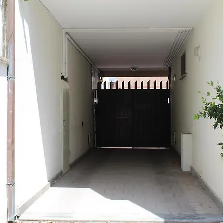 Super Fast Optical Fiber And Private Parking